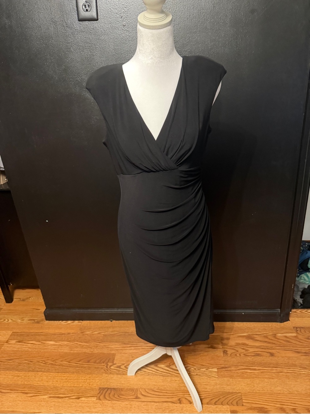 Ralph Lauren Black Cap-Sleeve V-Neck Ruched Midi Dress